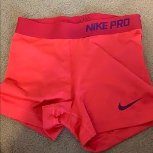 NIKE PRO